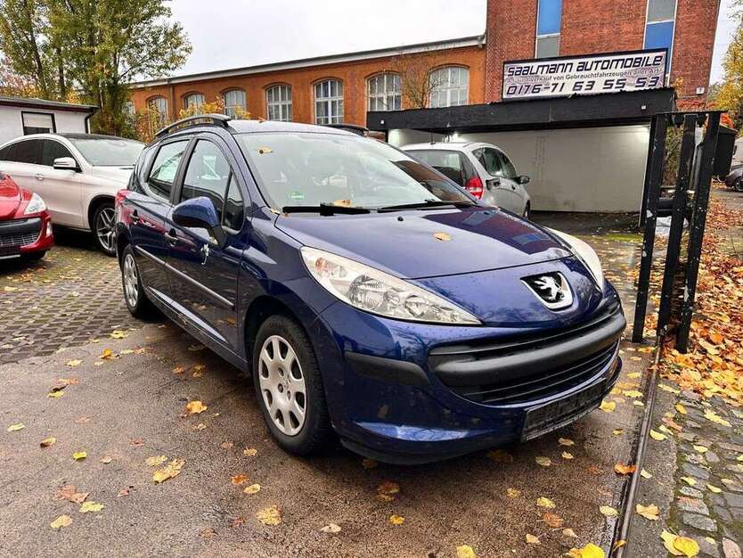 Peugeot 207 133.678 km 2.890 € Berlin 13403