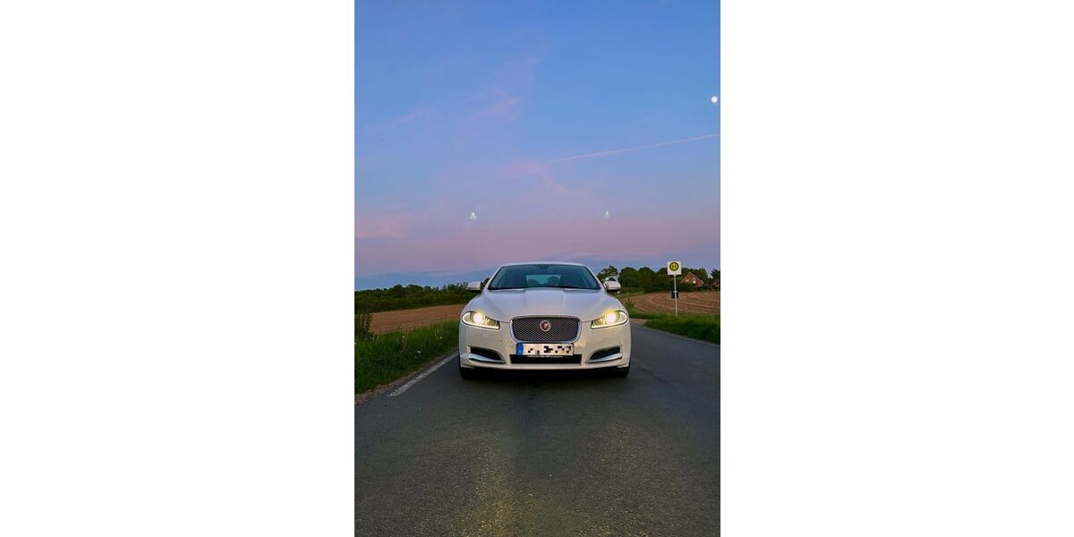 Jaguar XF 207.000 km 9.750 &euro; Steenfeld 25557