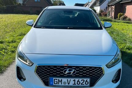 Hyundai i30 85.000 km 12.500 &euro; Willich 47877