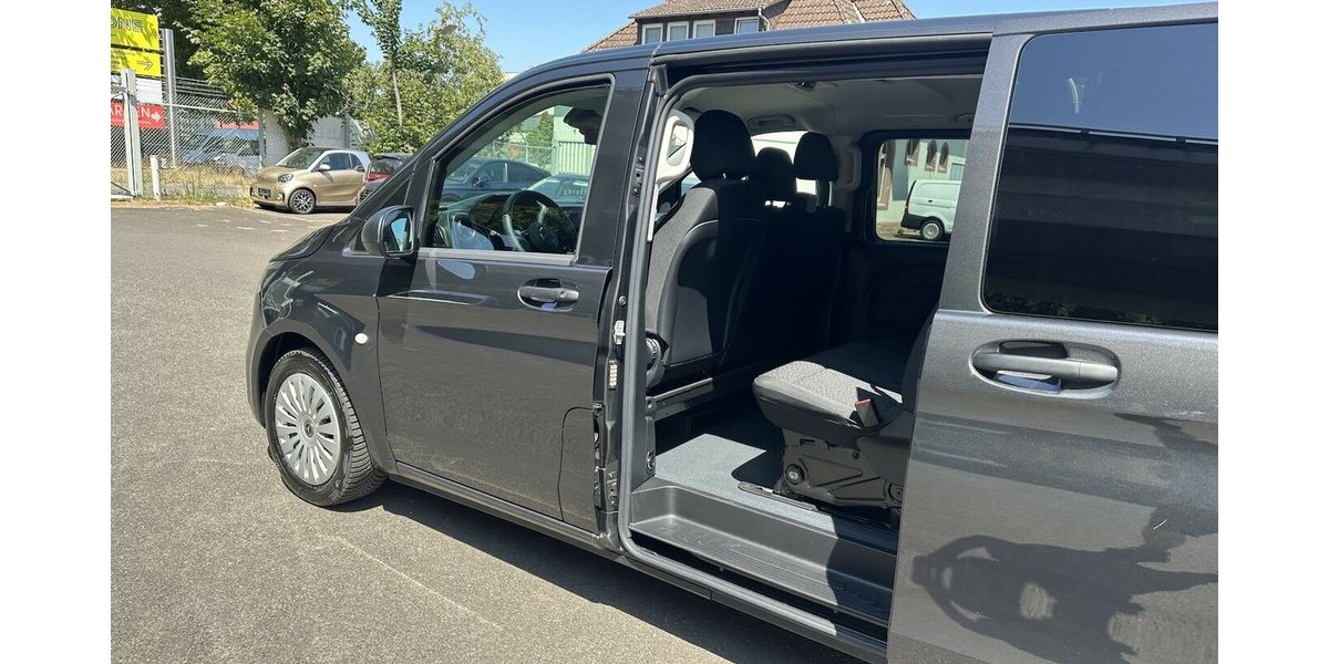Mercedes-Benz Vito Tourer 116 CDI RWD extralang PRO 2,5 to AHK 11.364 km 49.861 &euro; Mainz 55122