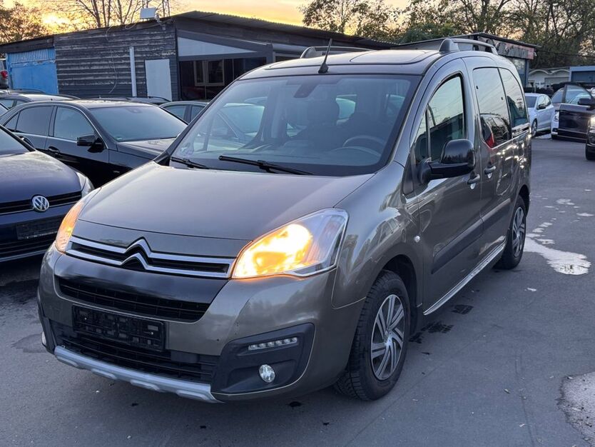 Citroen Berlingo 242.800 km 6.290 € Frankfurt 60486
