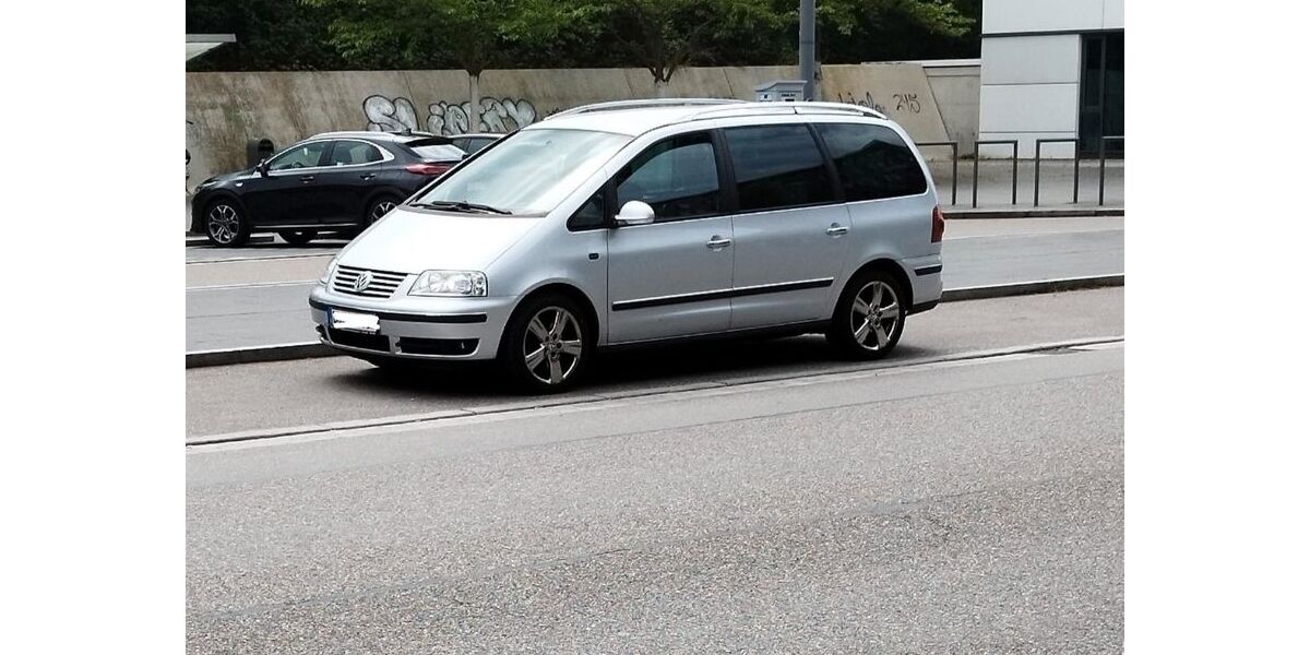 VW Sharan 185.000 km 5.700 &euro; Böblingen 71034