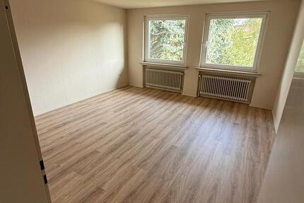 LAATZEN: 2- Zimmer Wohnung mit EBK und Balkon 2 zimmer