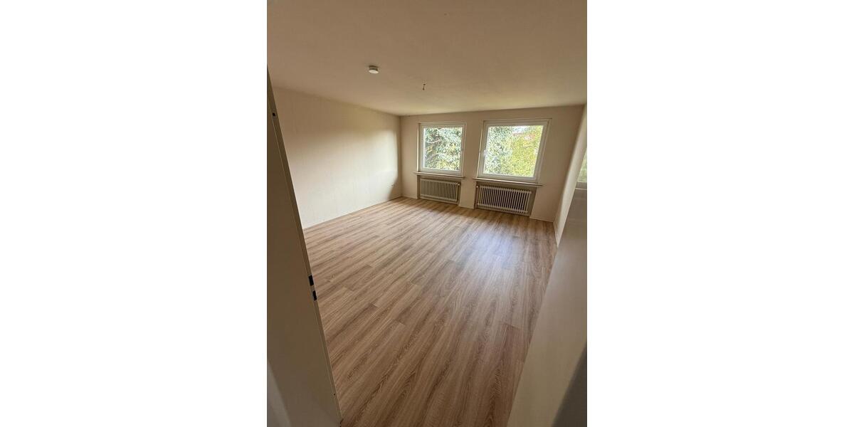 LAATZEN: 2- Zimmer Wohnung mit EBK und Balkon 2 zimmer