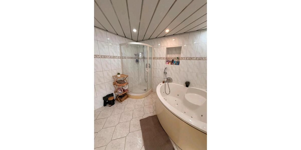 Etagenwohnung Heringen (Werra) - 4 Zimmer, 100 m&sup2;, 650&euro; | Angebot:25232255