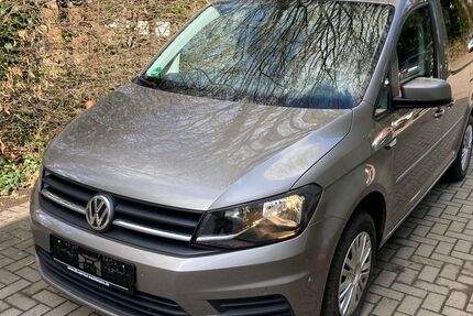 VW Caddy 133.318 km 12.950 &euro; Hamburg 22459