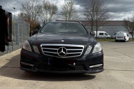 Mercedes-Benz E 300 303.000 km 6.900 &euro; Rötha 04571