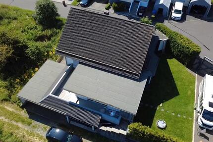 Haus zur Miete - Burbach Lützeln 9 Zimmer, Garten, 5 Stellplätze zimmer