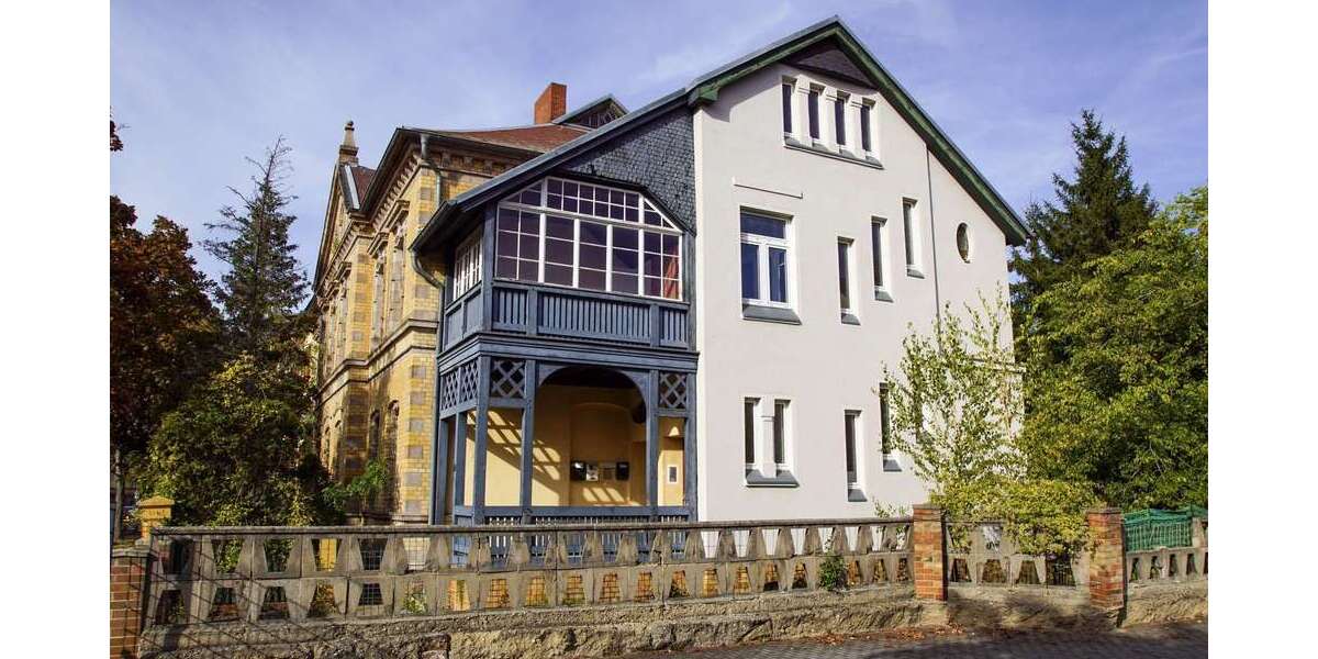 Einfamilienhaus Bitterfeld-Wolfen Wolfen - 10 Zimmer, 359 m&sup2;, 165.000&euro; | Angebot:27655085