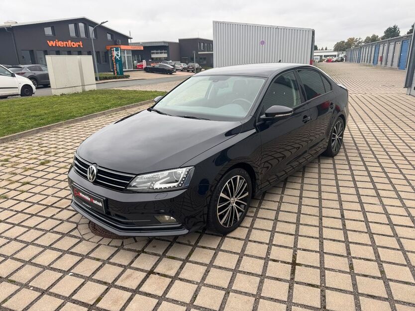 VW Jetta 142.000 km 11.750 € Essen 45329