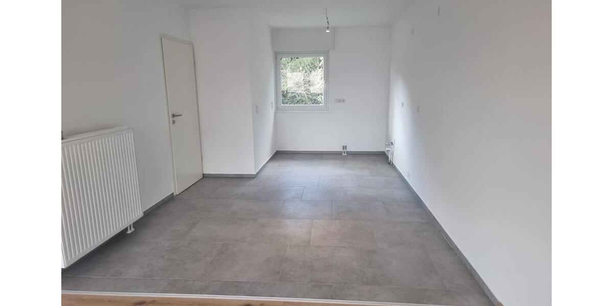 Einfamilienhaus Halver - 6.5 Zimmer, 160 m&sup2;, 1.800&euro; | Angebot:25449514
