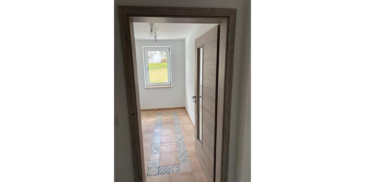 Erdgeschoßwohnung Pulsnitz - 3 Zimmer, 73 m&sup2;, 766&euro; | Angebot:26051539