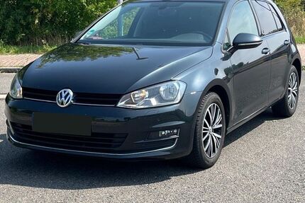 VW Golf 61.000 km 13.400 € Lutherstadt Eisleben 06295