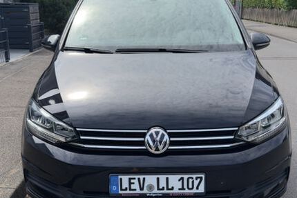 VW Touran 88.666 km 18.200 &euro; Leverkusen 51381