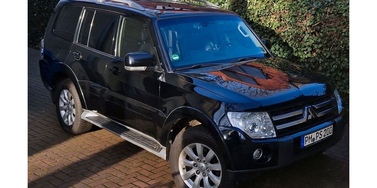 Mitsubishi Pajero 288.000 km 11.200 &euro; Kleinmachnow 14532