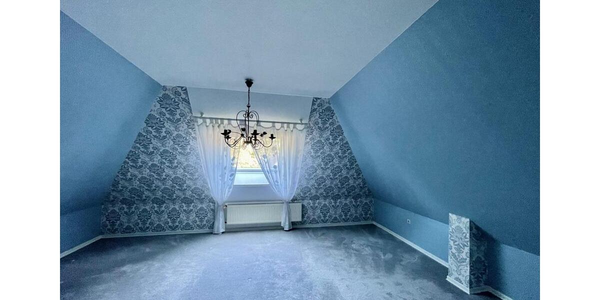 Einfamilienhaus Cloppenburg - 6 Zimmer, 219 m&sup2;, 1.800&euro; | Angebot:25935012