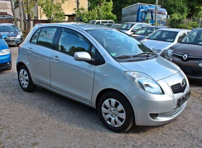 Yaris