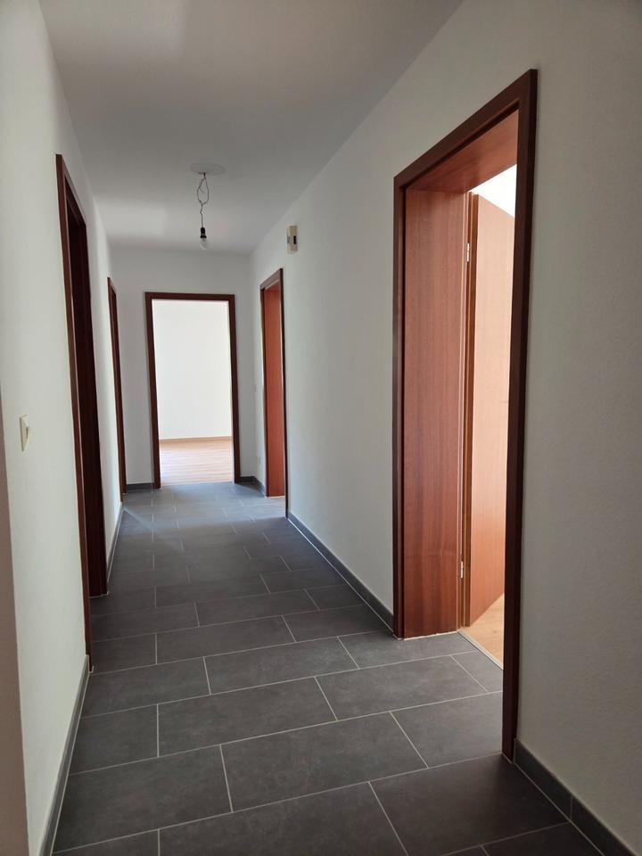 Großzügige 4-Zimmer-Eigentumswohnung mit Balkon
