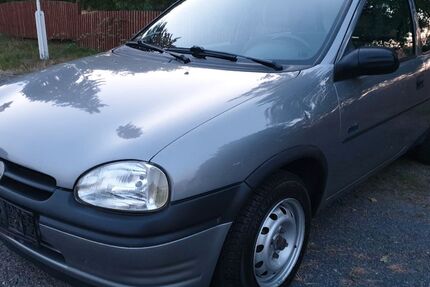 Opel Corsa 98.500 km 999 &euro; Haselbachtal 01920