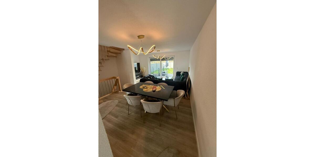Reihenhaus Alzey - 5 Zimmer, 135 m&sup2;, 1.890&euro; | Angebot:26152923