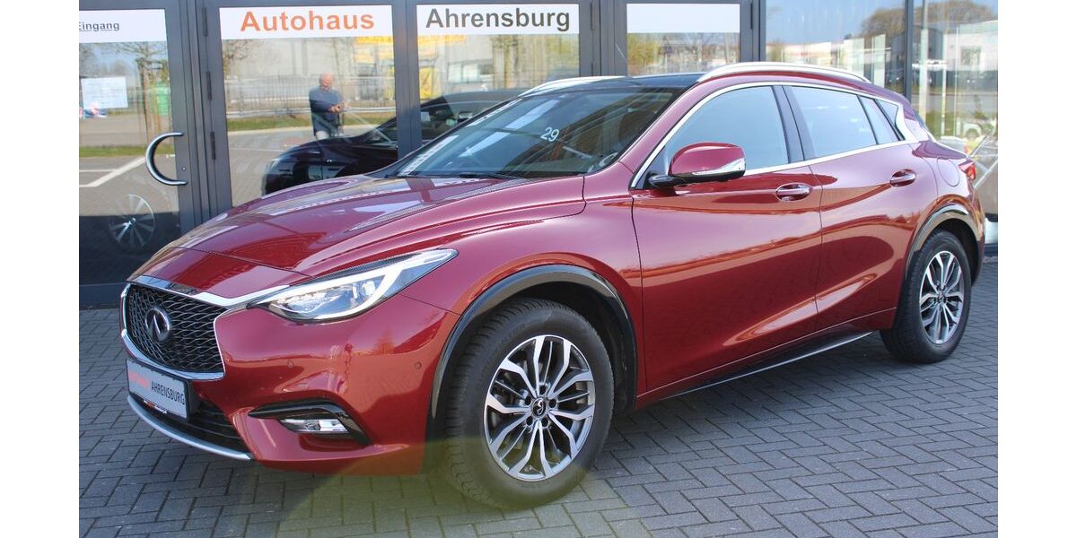 INFINITI Q30 67.750 km 16.970 &euro; Ahrensburg 22926