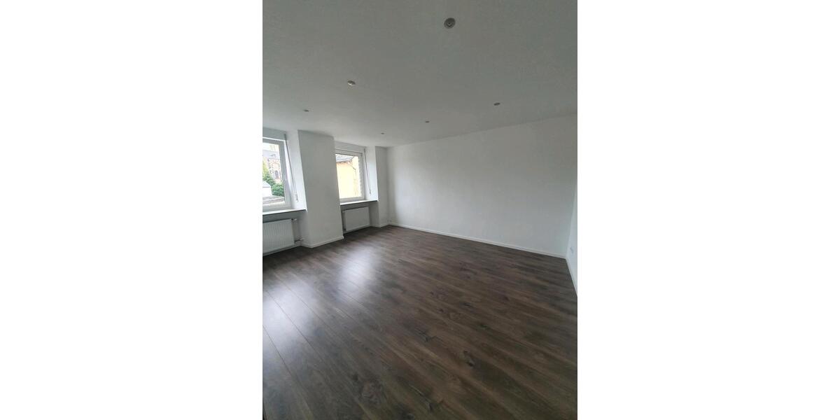 Etagenwohnung Lonnig - 4 Zimmer, 60 m&sup2;, 690&euro; | Angebot:24956646