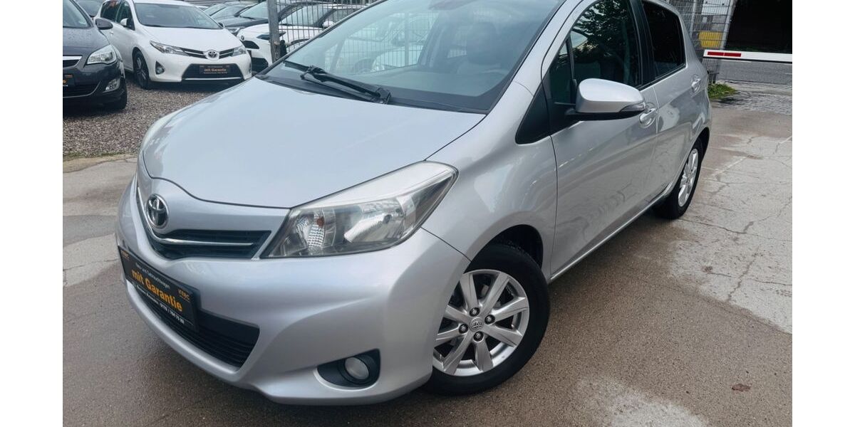 Toyota Yaris 75.000 km 9.900 &euro; Hamburg 20537