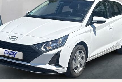 Hyundai i20 8.000 km 15.900 &euro; Idstein 65510