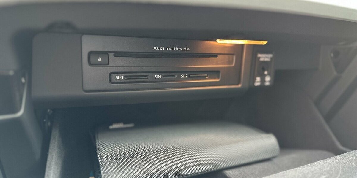 Audi A4 2,0 TDI / Automatik / Navi MMI / LED / AHK 135.000 km 17.990 &euro; Mönchengladbach 41066