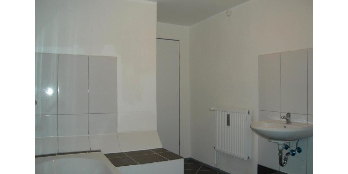 Etagenwohnung Preetz - 3 Zimmer, 96 m&sup2;, 938&euro; | Angebot:26324230