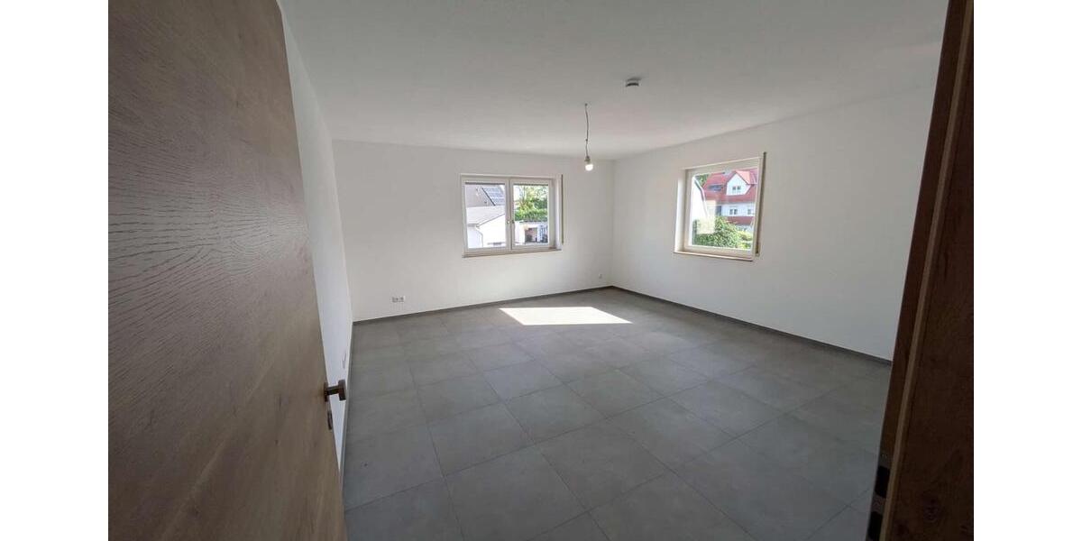 Etagenwohnung Bad Neustadt an der Saale - 2 Zimmer, 50 m&sup2;, 500&euro; | Angebot:25998900