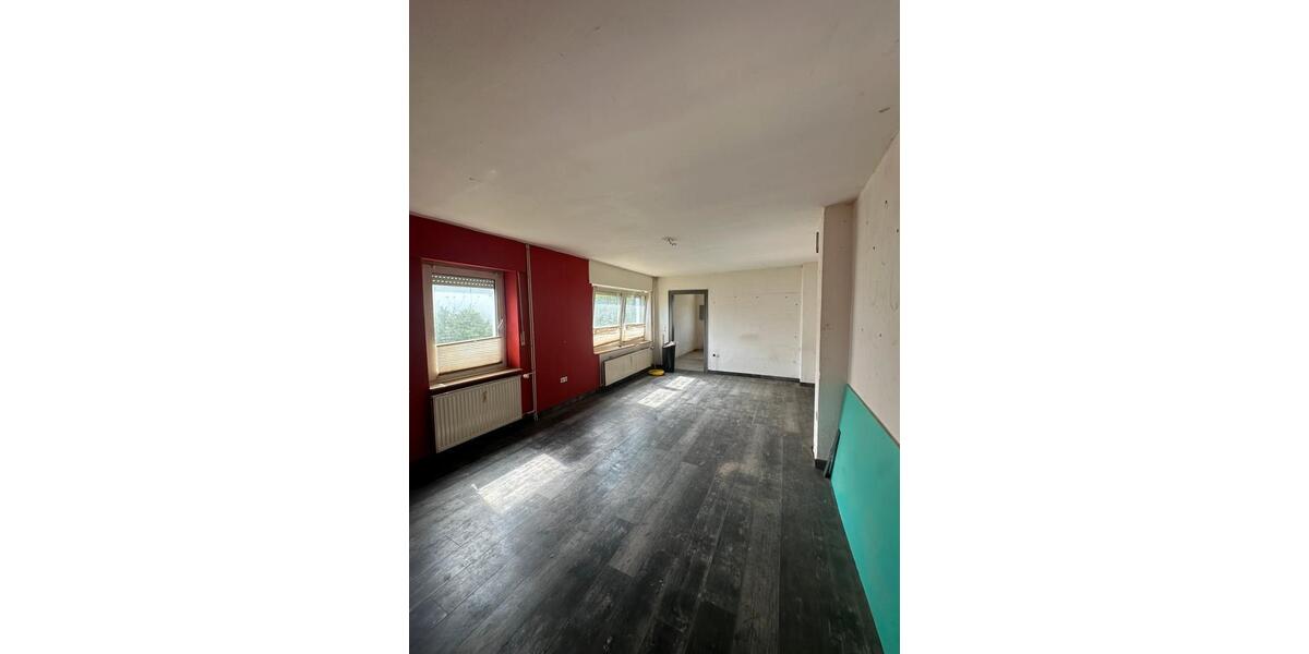 Einfamilienhaus Kalletal - 8 Zimmer, 200 m&sup2;, 225.000&euro; | Angebot:26193452