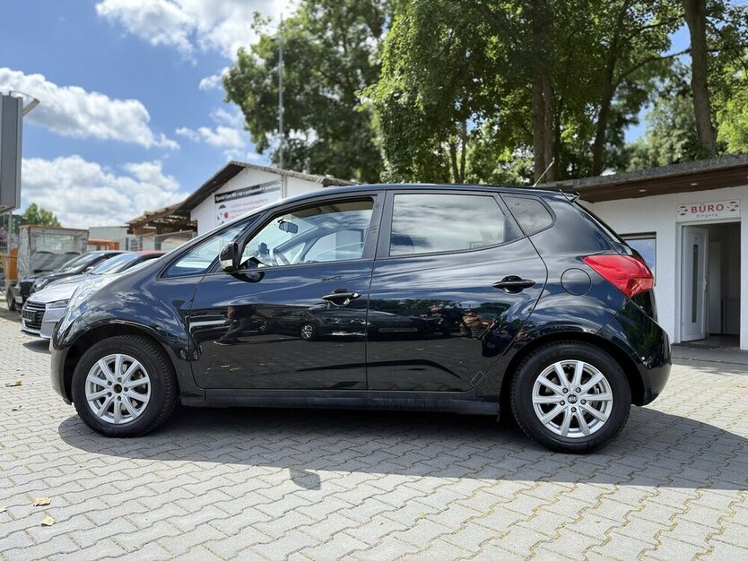Kia Venga Vision / Klima / Navi / AHK / Pano / LPG 130.000 km 6.900 € Mönchengladbach 41066