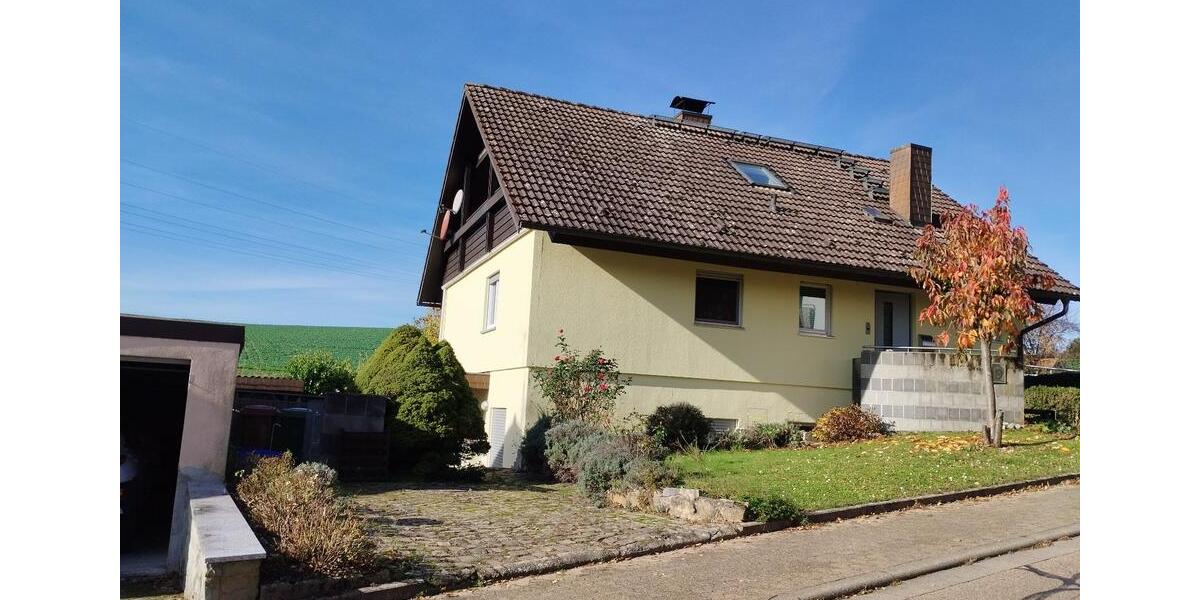 Großzügiges EFH mit ELW, Garten und Mehrfachgaragen 6 zimmer