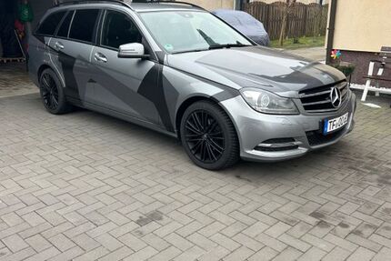 Mercedes-Benz C 220 233.000 km 9.600 &euro; Rothenburg 02929