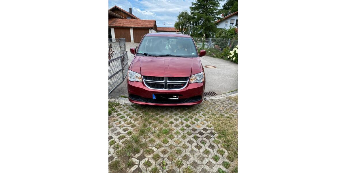 Dodge Grand Caravan 160.000 km 8.900 &euro; Bad Heilbrunn 83670