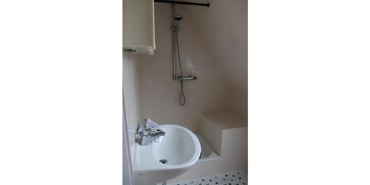 Dachgeschoßwohnung Aukrug - 2 Zimmer, 38 m&sup2;, 450&euro; | Angebot:25517243