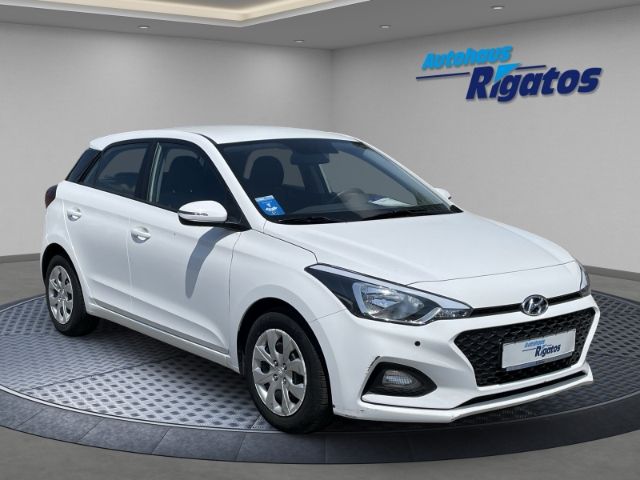 i20