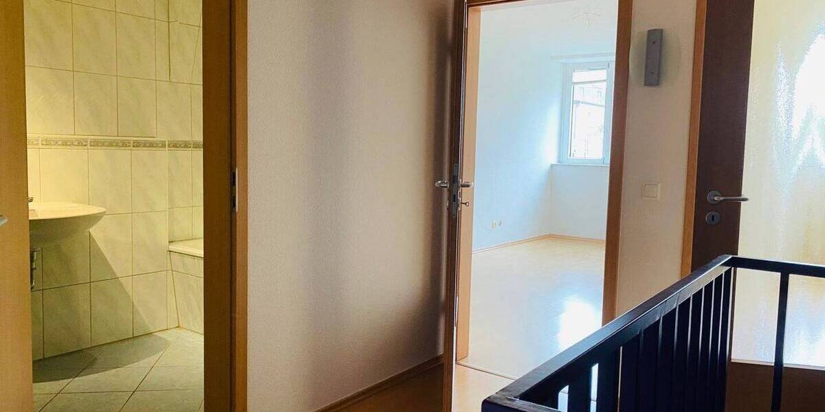 Zimmer Halle Heide Süd - 3 Zimmer, 80 m&sup2;, 1.070&euro; | Angebot:26410434