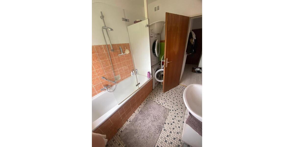 Zentrale Obergeschosswohung in Steinheim 2 zimmer