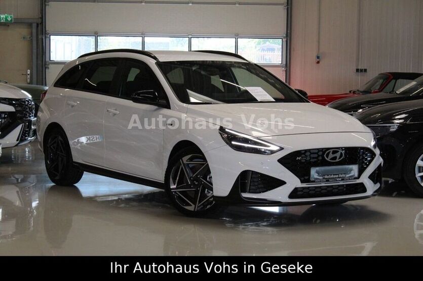i30