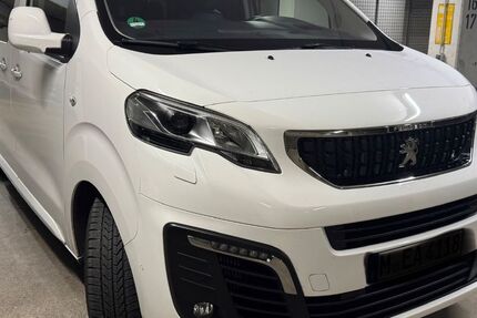 Peugeot Traveller 98.000 km 28.900 € München 81667