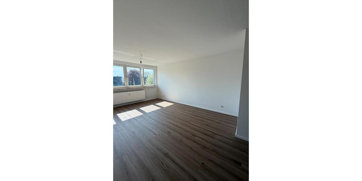 Dachgeschoßwohnung Kölln-Reisiek Reisiek - 3 Zimmer, 70 m&sup2;, 1.302&euro; | Angebot:26414331