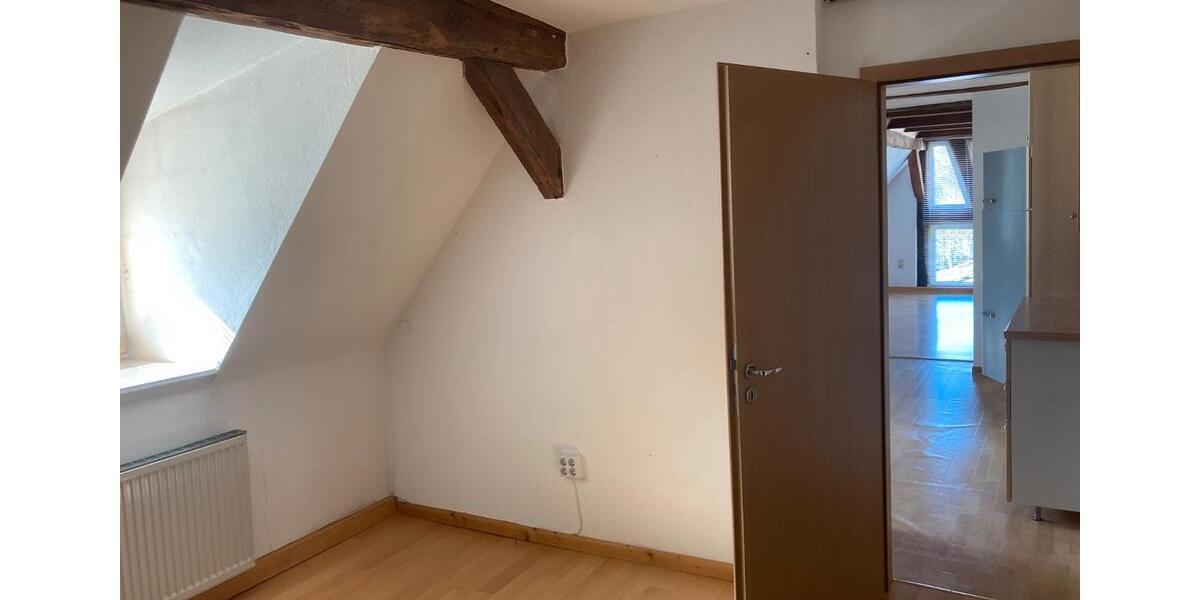 Etagenwohnung Bad Hersfeld - 2 Zimmer, 80 m&sup2;, 477&euro; | Angebot:26698352