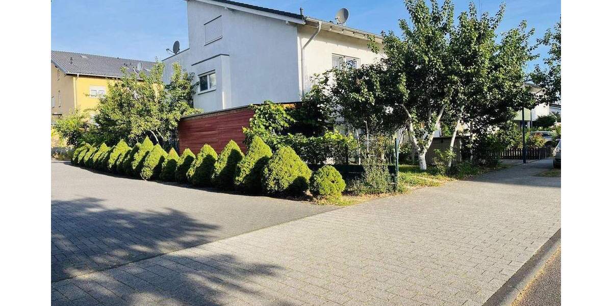 TOP-Lage auf dem begehrten Heddesdorfer Berg in Neuwied (Bienenkaul) 5 zimmer