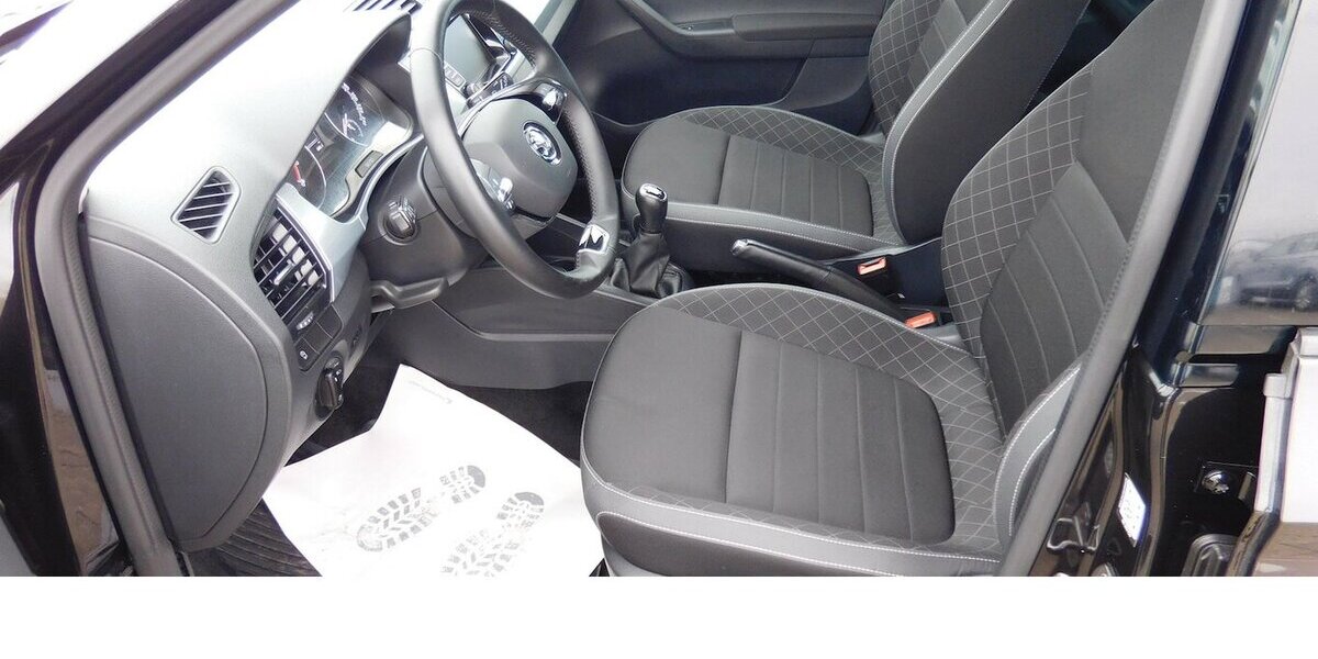 Skoda Fabia 1.0 Kombi Ambition TSI BMT Navi Klima 25.700 km 14.990 &euro; Vordorf 38533