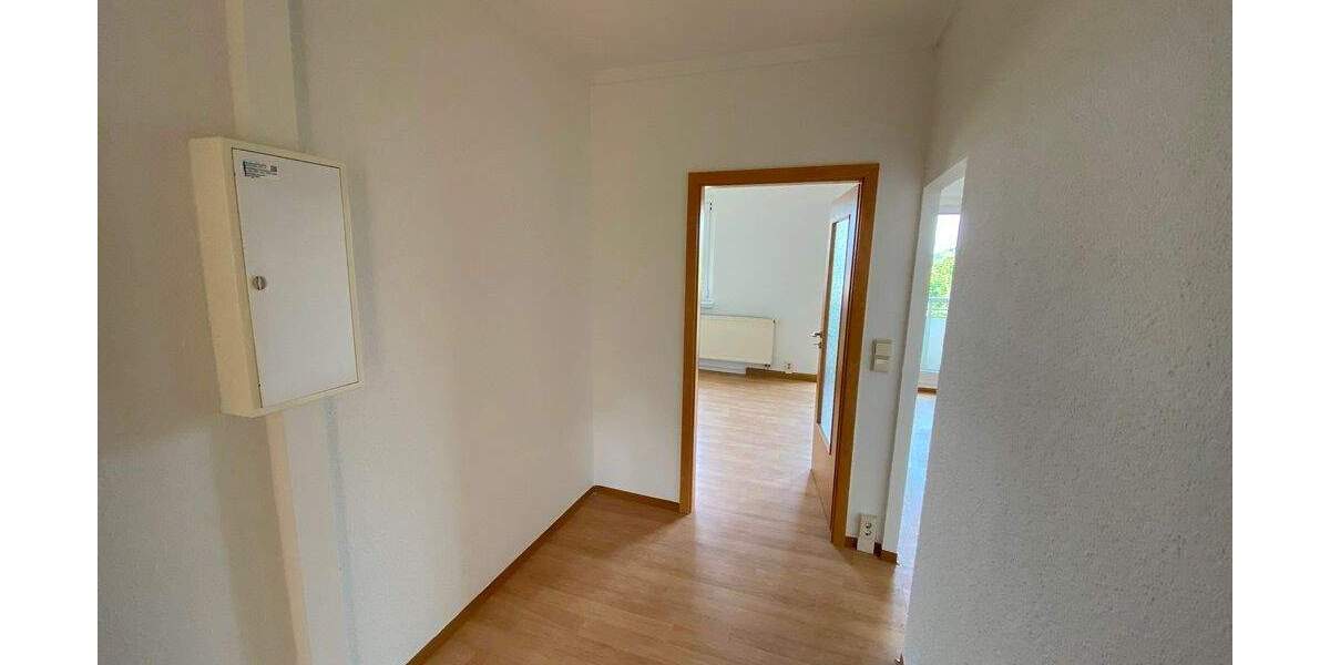Etagenwohnung Suhl Neundorf - 4 Zimmer, 64 m&sup2;, 340&euro; | Angebot:25645765