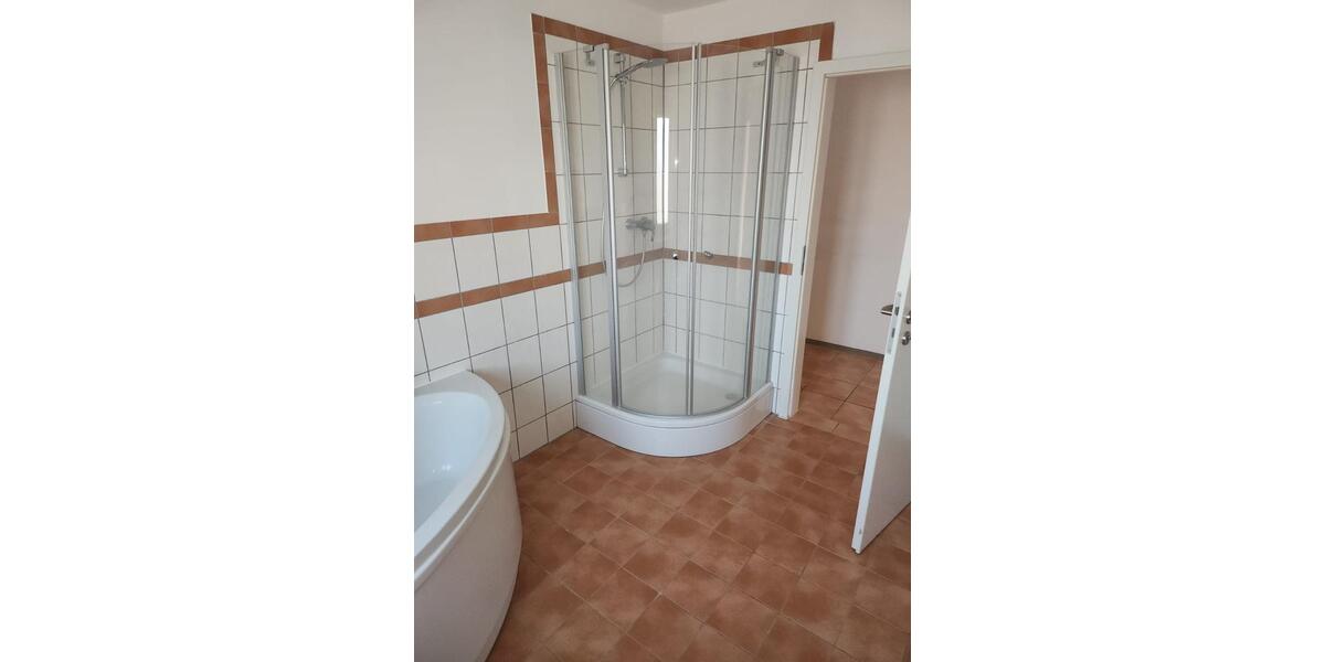 Etagenwohnung Wiesau Kornthan - 3 Zimmer, 71 m&sup2;, 440&euro; | Angebot:26391744