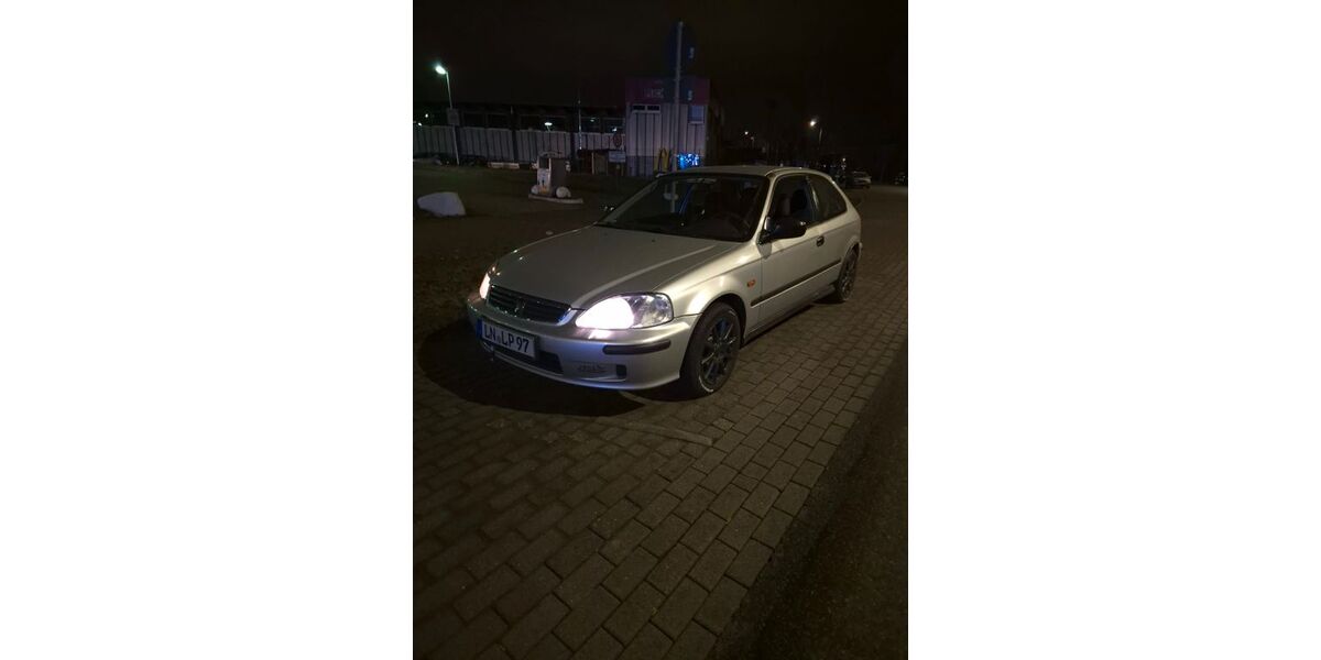 Honda Civic 162.000 km 2.600 &euro; Schönefeld 12529