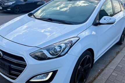 Hyundai i30 120.796 km 9.990 &euro; Saarbrücken Dudweiler 66125